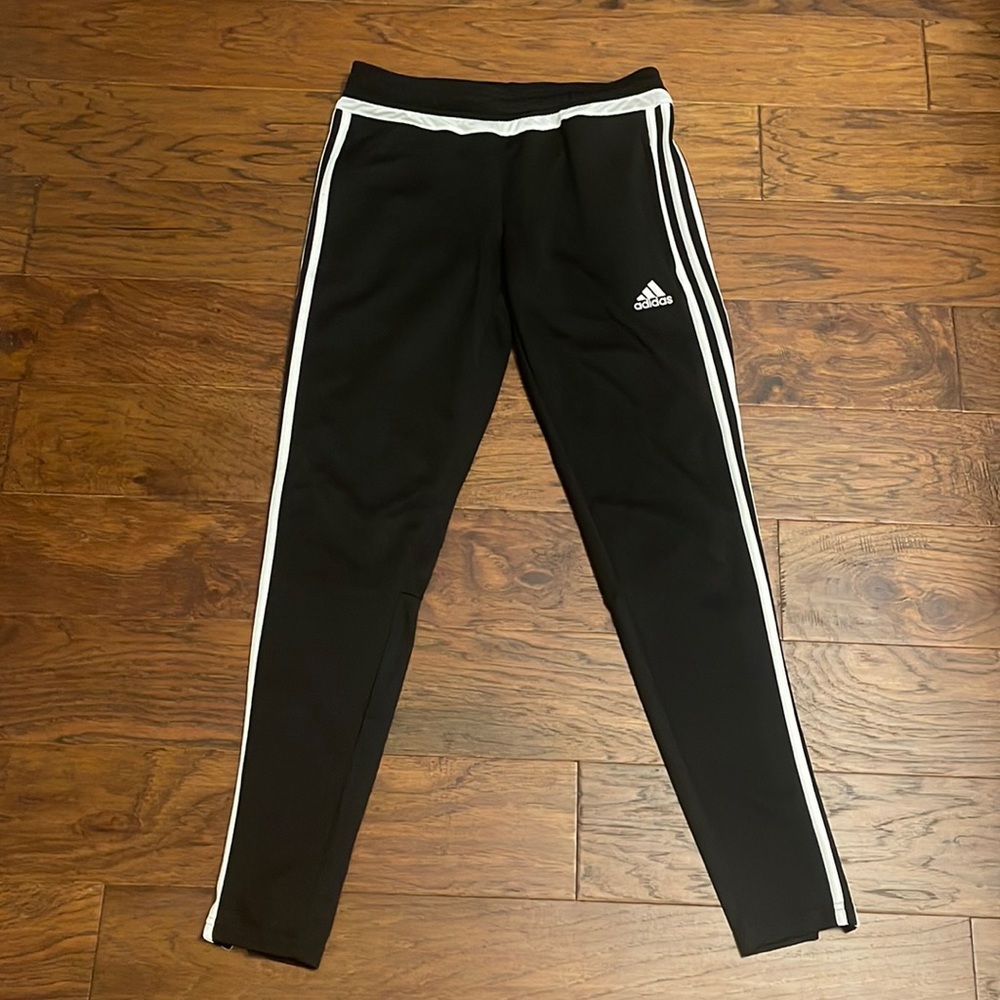 adidas women’s joggers